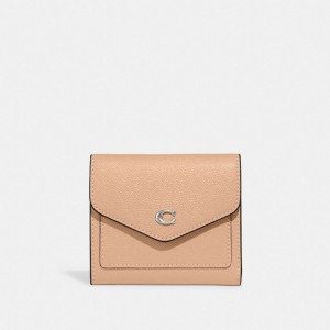 Crossgrain Leather/Silver/Buff Coach Wyn Small Wallet | COH865566