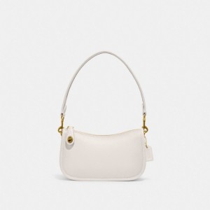 Glovetan Leather/Brass/Chalk Coach Swinger Bag 20 | COH864853