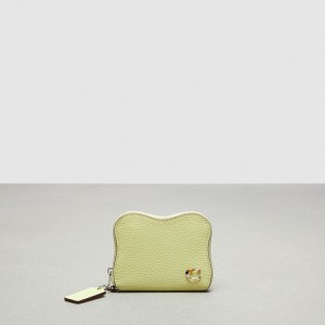 Pale Lime Coach Wavy Zip Around Wallet In Coachtopia Leather | COH865541