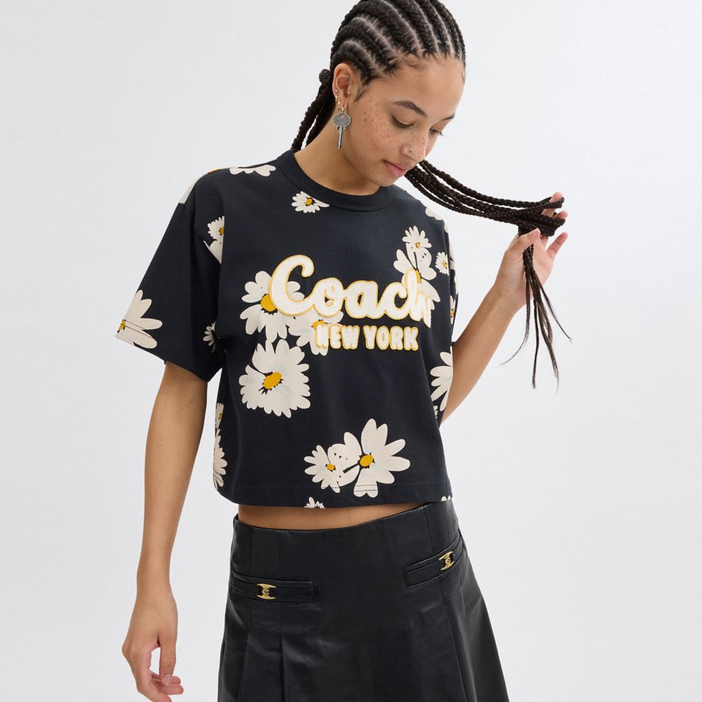 Black Coach Floral Cropped Signature Script T Shirt In Organic Cotton | COH865998