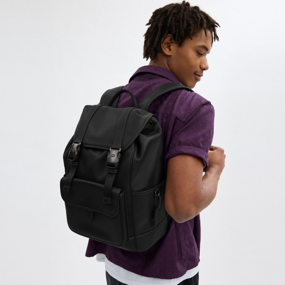 Black Coach League Flap Backpack | COH866490