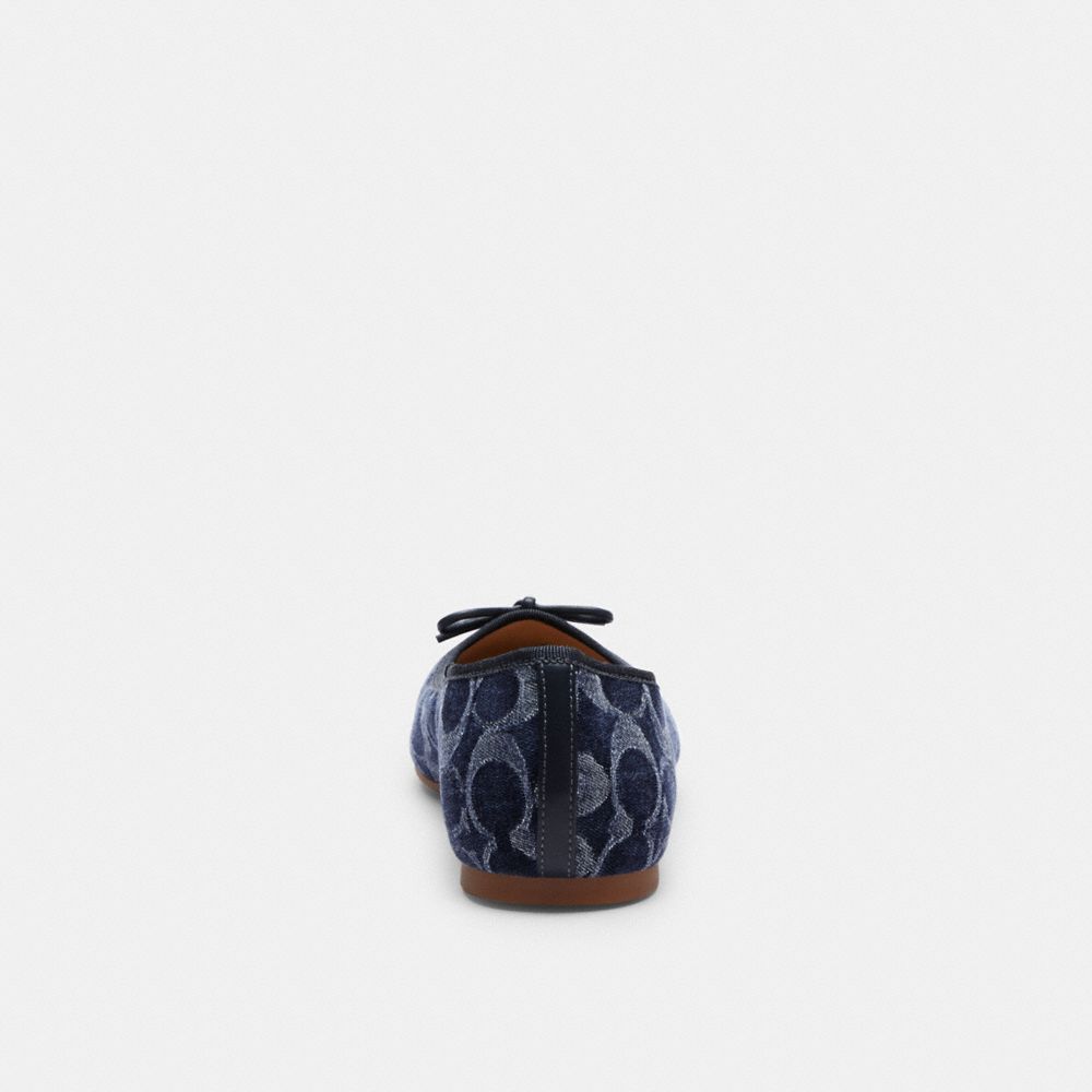 Blue Denim Coach Abigail Flat In Signature Denim | COH865793