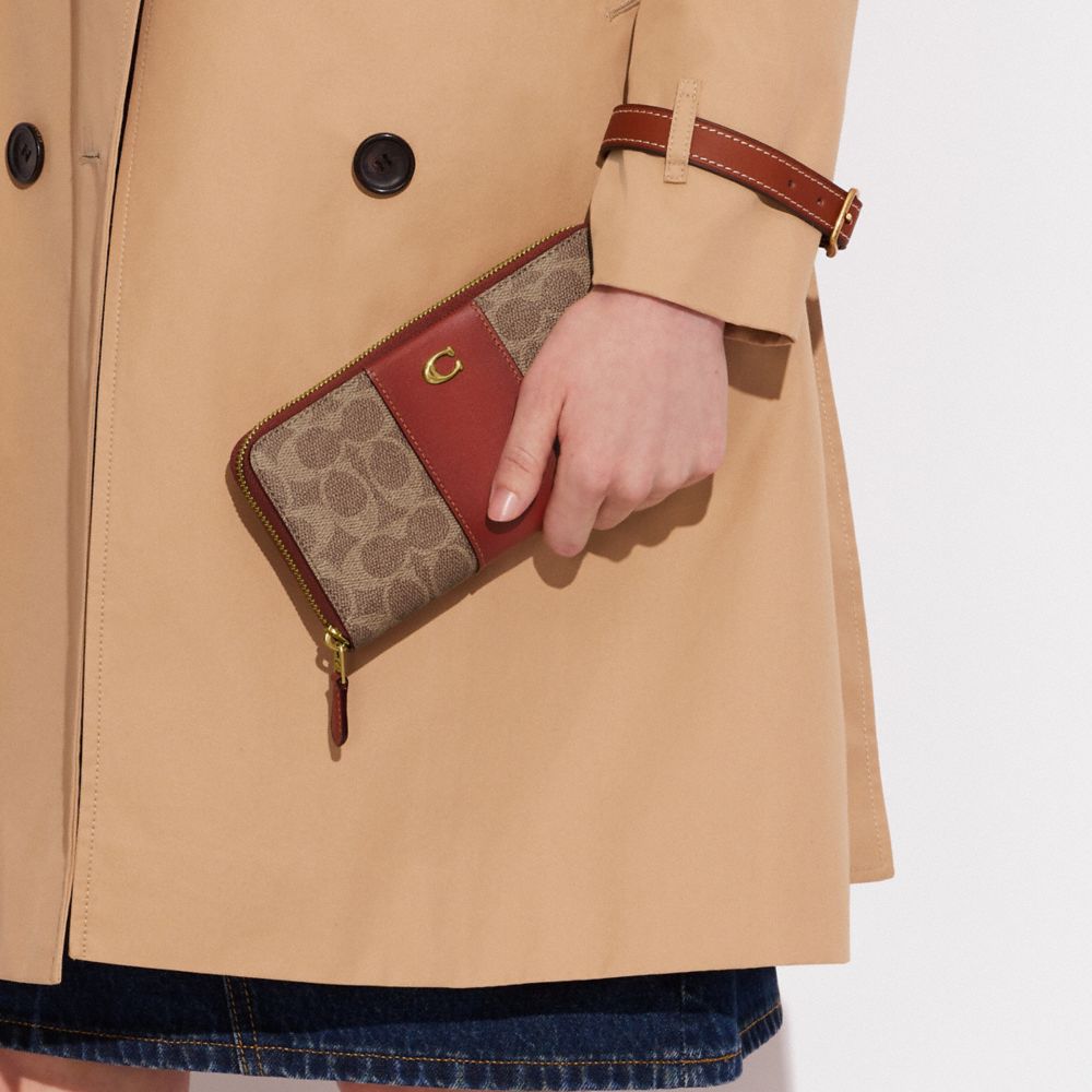 Canvas/Brass/Tan/Rust Coach Accordion Zip Wallet In Colorblock Signature Canvas | COH865518