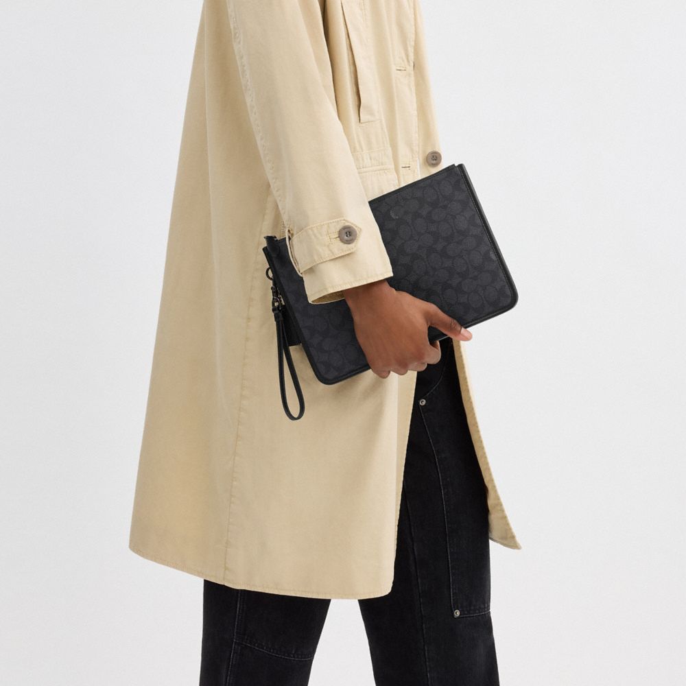 Charcoal Coach Charter Pouch In Signature Canvas | COH866679