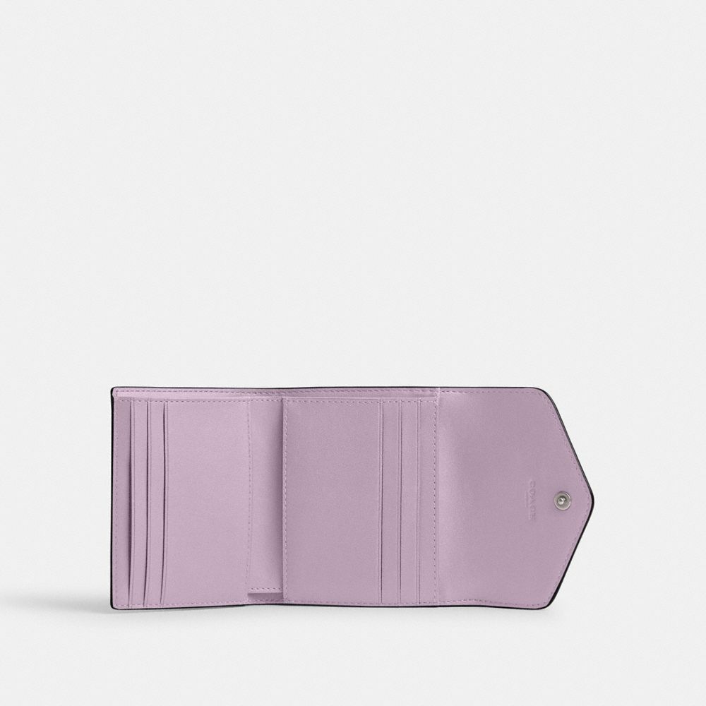 Crossgrain Leather/Silver/Soft Purple Coach Wyn Small Wallet | COH865545