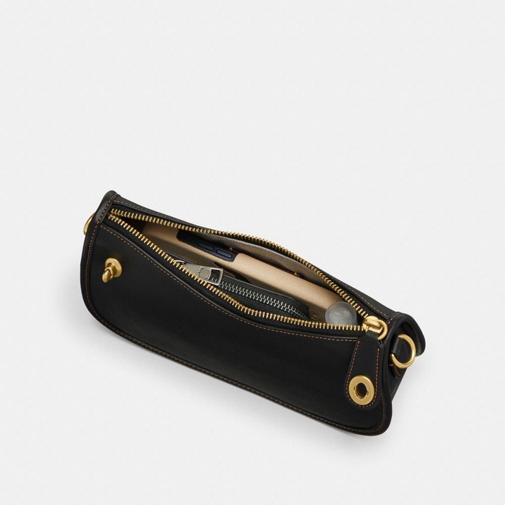 Glovetan Leather/Brass/Black Coach Swinger Bag | COH865316