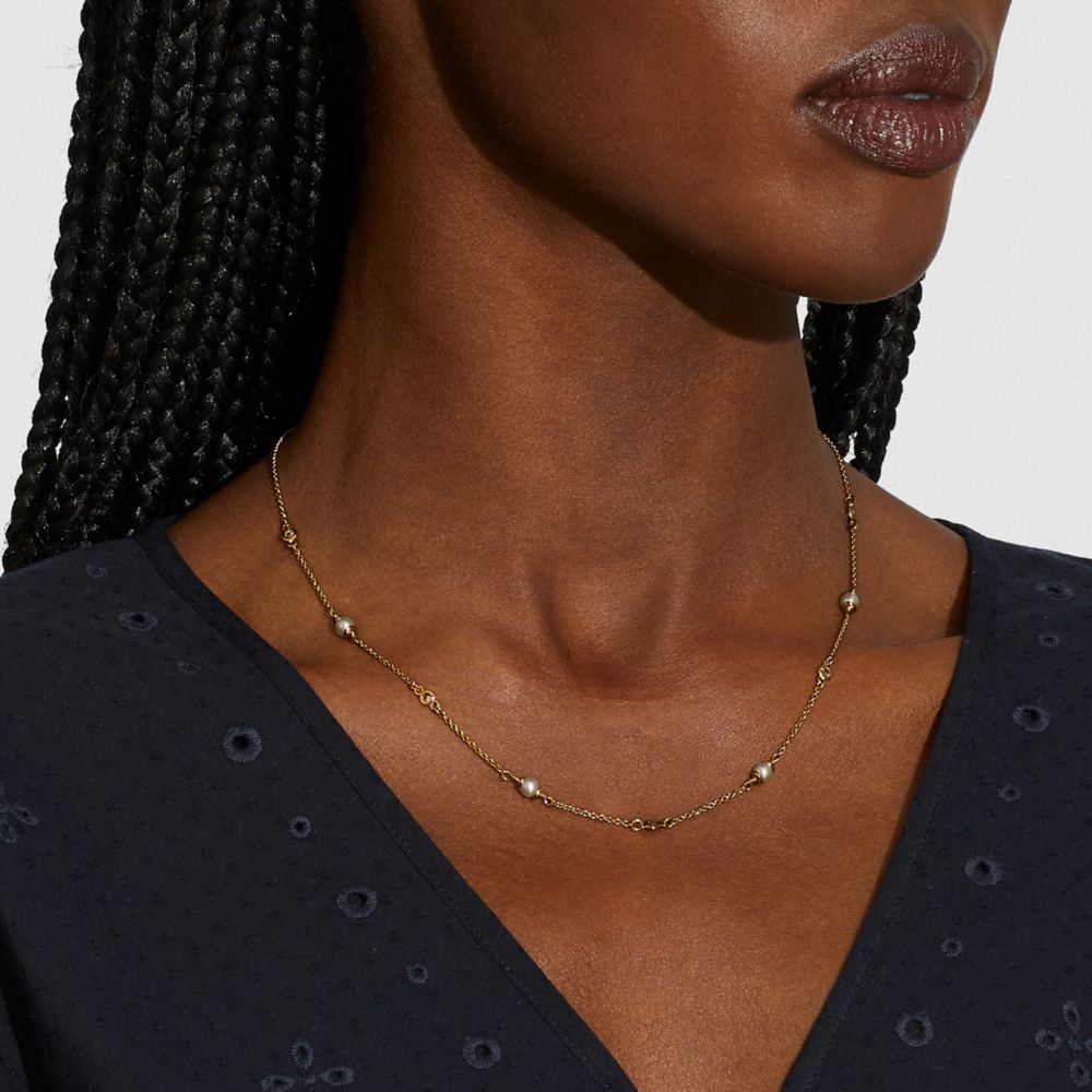 Gold Coach Classic Crystal Pearl Necklace | COH866161