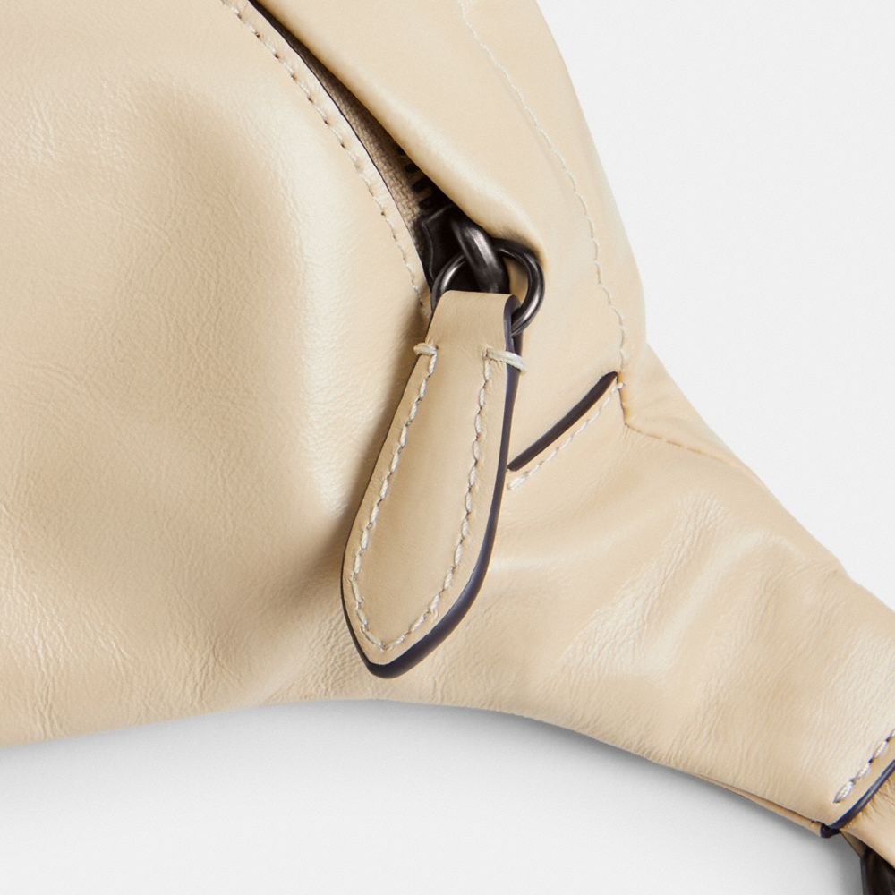 Ivory Coach Hall Belt Bag | COH865432