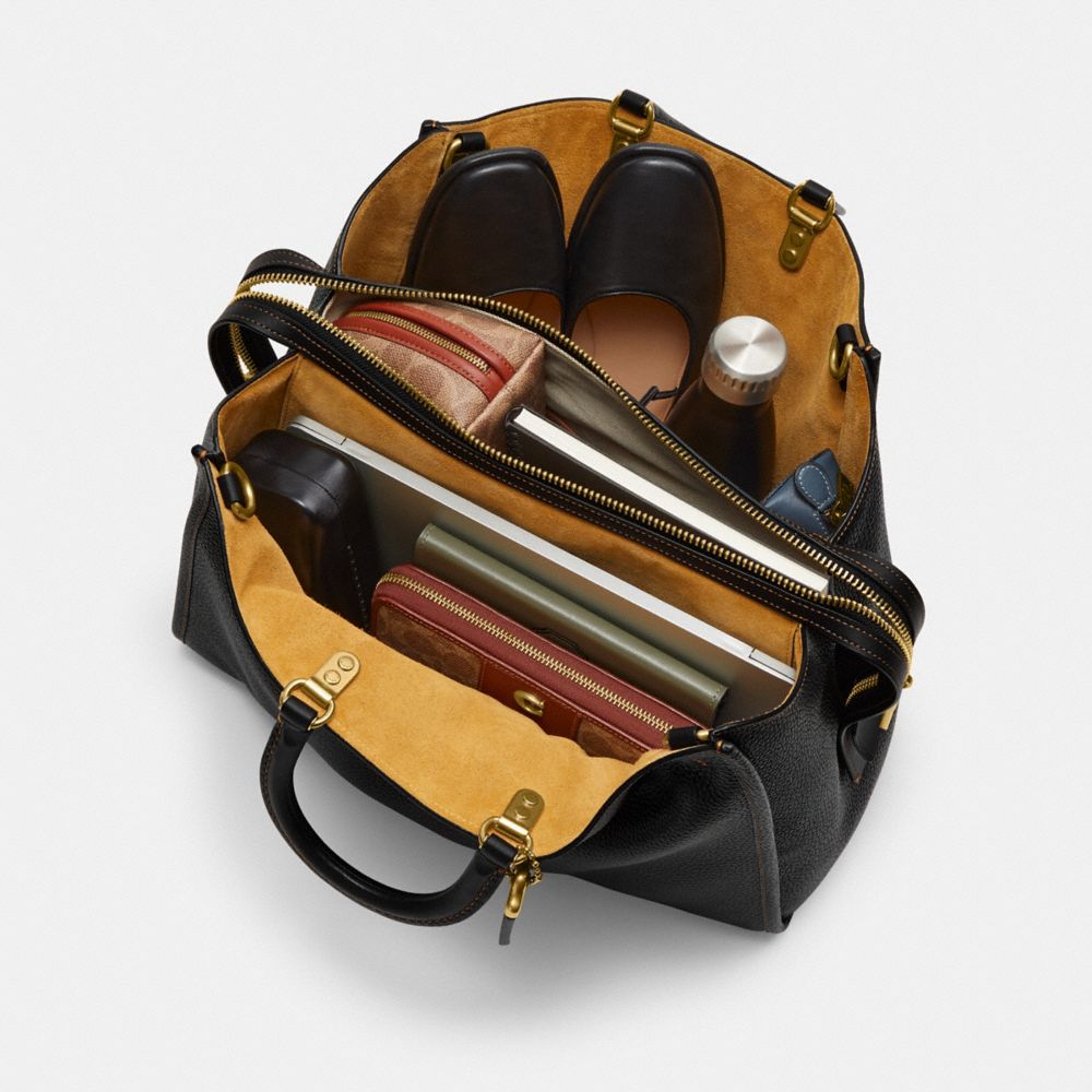 Pebble Leather/Brass/Black Coach Rogue Bag 39 In Regenerative Leather | COH865161