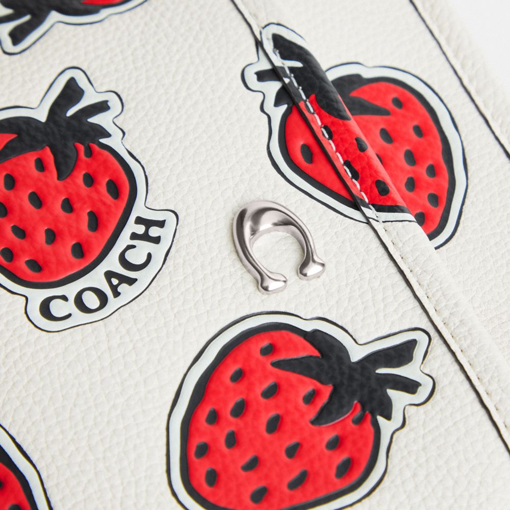 Polished Pebble Leather/Silver/Chalk Multi Coach Kitt Messenger Crossbody Bag With Strawberry Print | COH865377