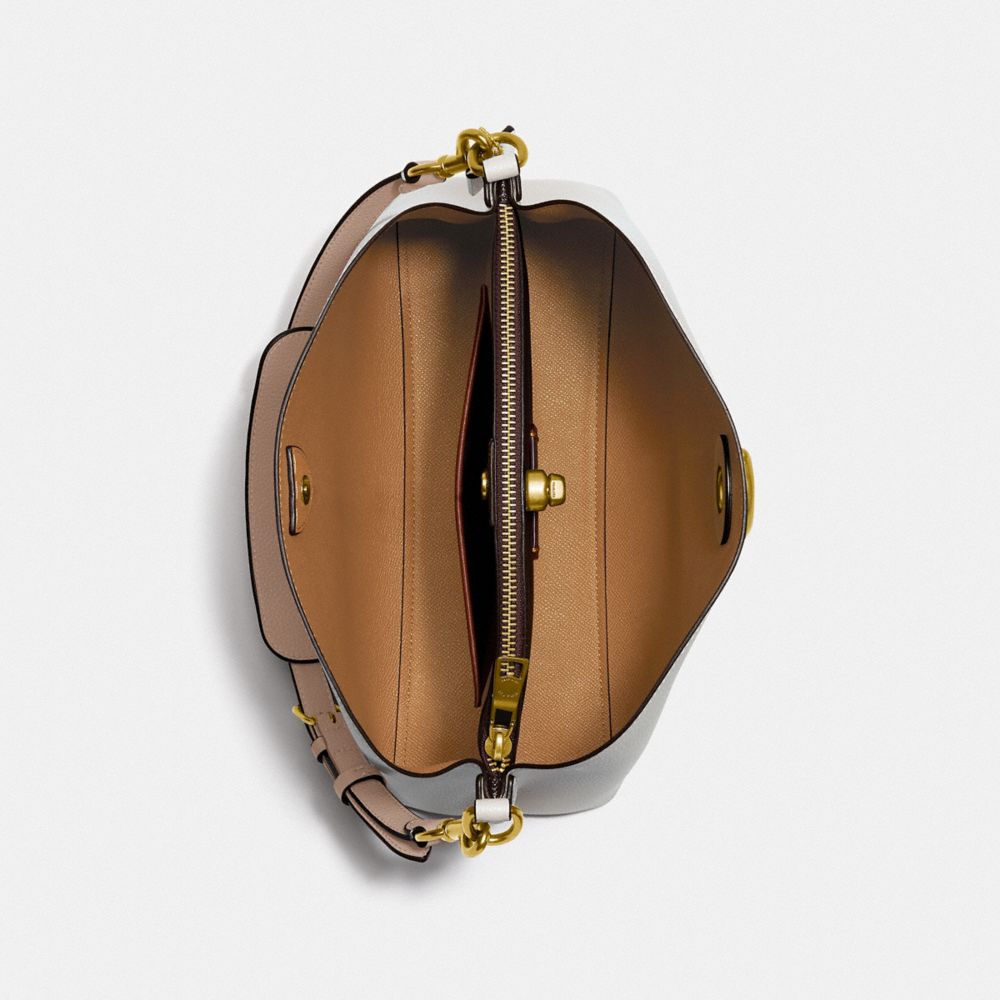 Refined Pebble Leather/Brass/Chalk Multi Coach Willow Shoulder Bag In Colorblock | COH864939
