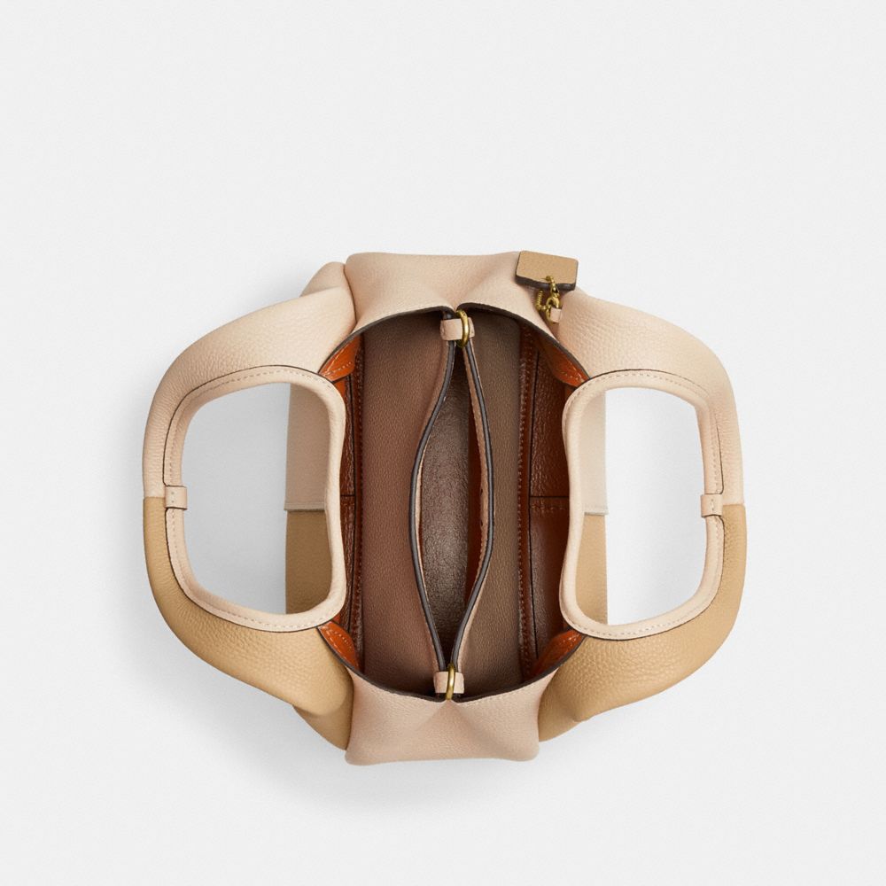 Refined Pebble Leather/Brass/Ivory Multi Coach Lana Shoulder Bag 23 In Colorblock | COH865187